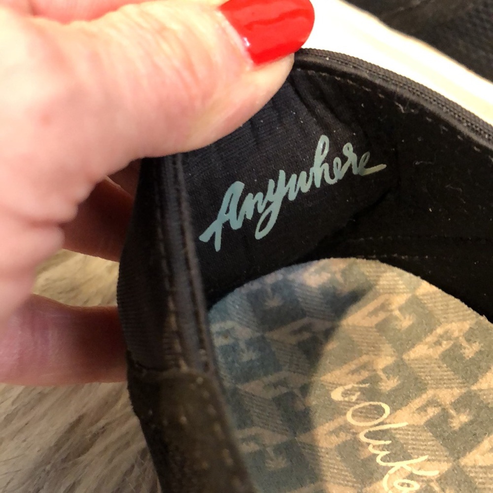 OluKai shoes 🫶🏽 - Picture 8 of 8